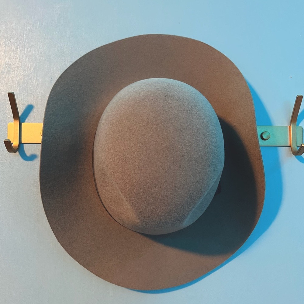 Taupe Brixton size Medium Hat EUC